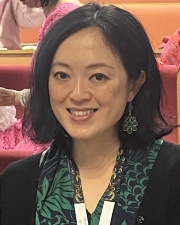 Portrait photo of Dr Rachel Leow